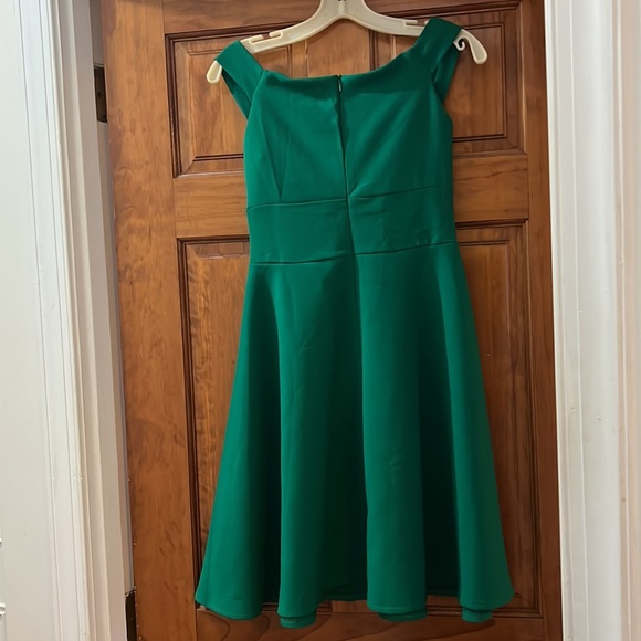 EMERALD GREEN SKATER DRESS - Picture 3 of 3